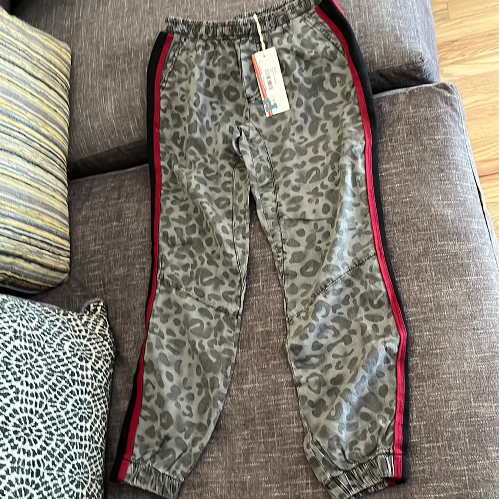 Vintage Havana leopard print pant size 14-16 kids large